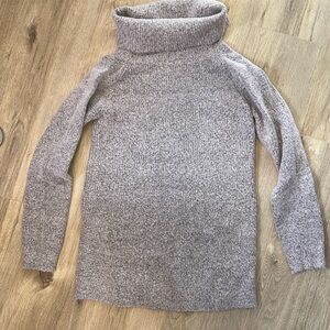 Pink/Grey Sweater‎